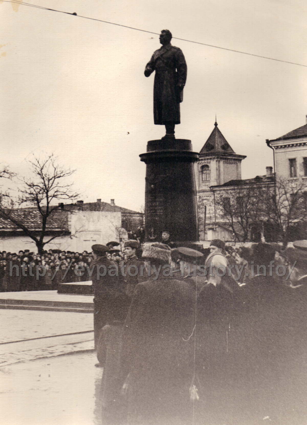 Открытие памятника на Театральной площади
